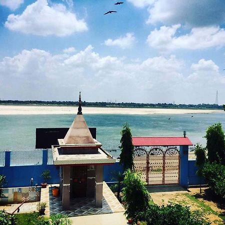 Sri Yoga Mandir Hotel Varanasi Exterior foto