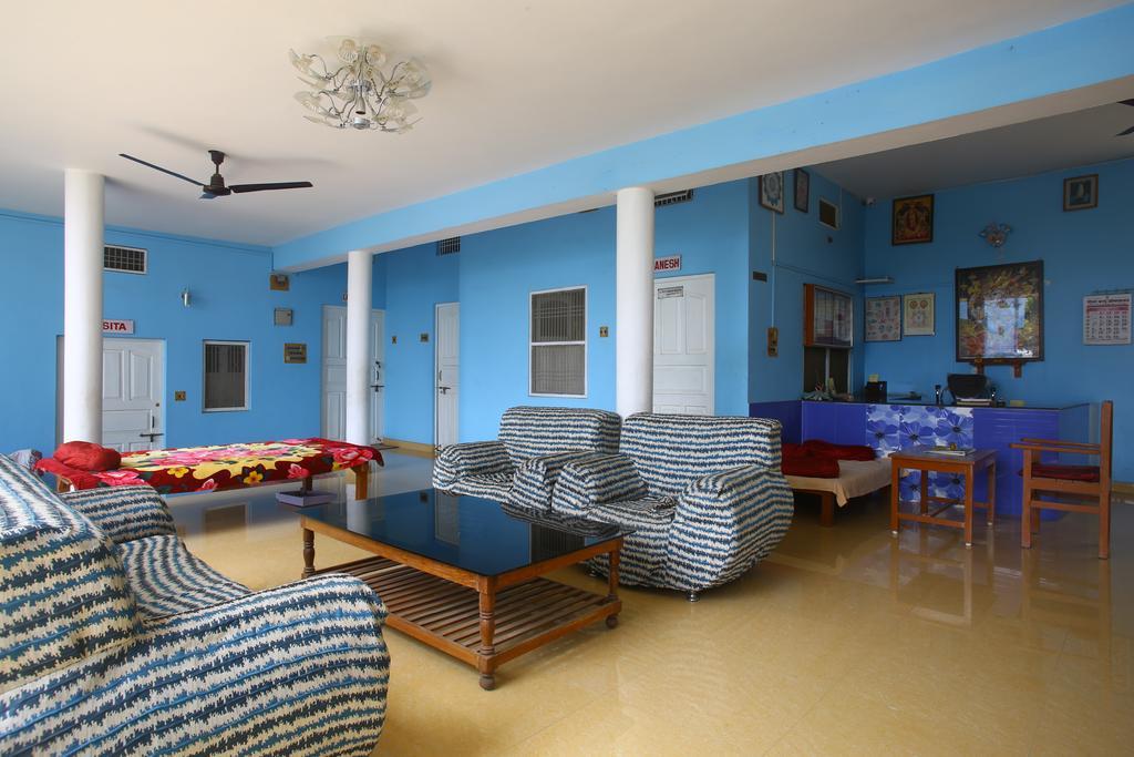 Sri Yoga Mandir Hotel Varanasi Exterior foto